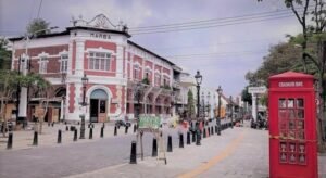 Menjelajahi Jejak Masa Lalu: Tur Kota Tua Semarang yang Memikat Jiwa